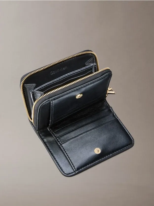 Black Leather Medium Zip Wallet